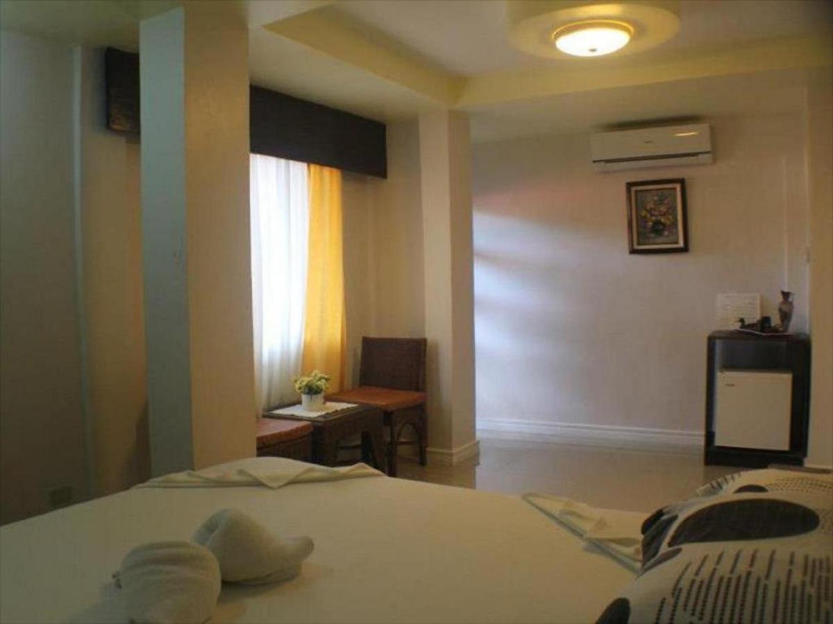 Oyo 621 De Loro Inn Puerto Princesa Kültér fotó